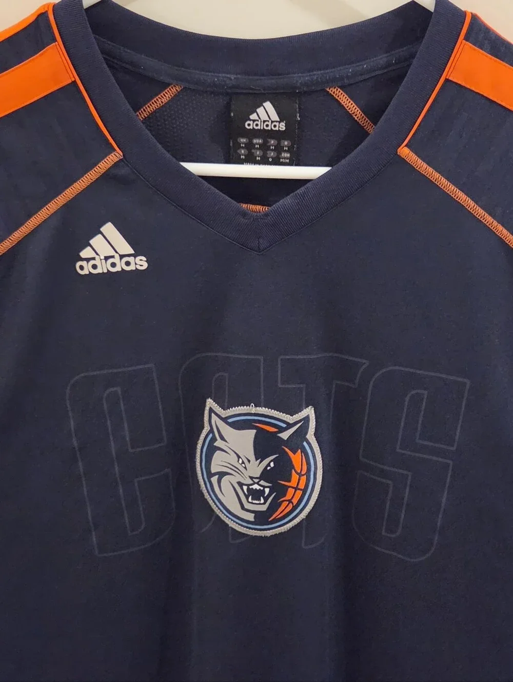 Adidas 2010 Charlotte Bobcats On-Court Shooter Long Sleeve Away Jersey - Medium